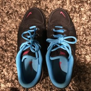 Nike’s Tennis Shoes